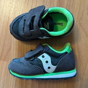 Saucony baby shoes